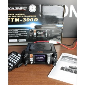 YAESU FTM-300DE